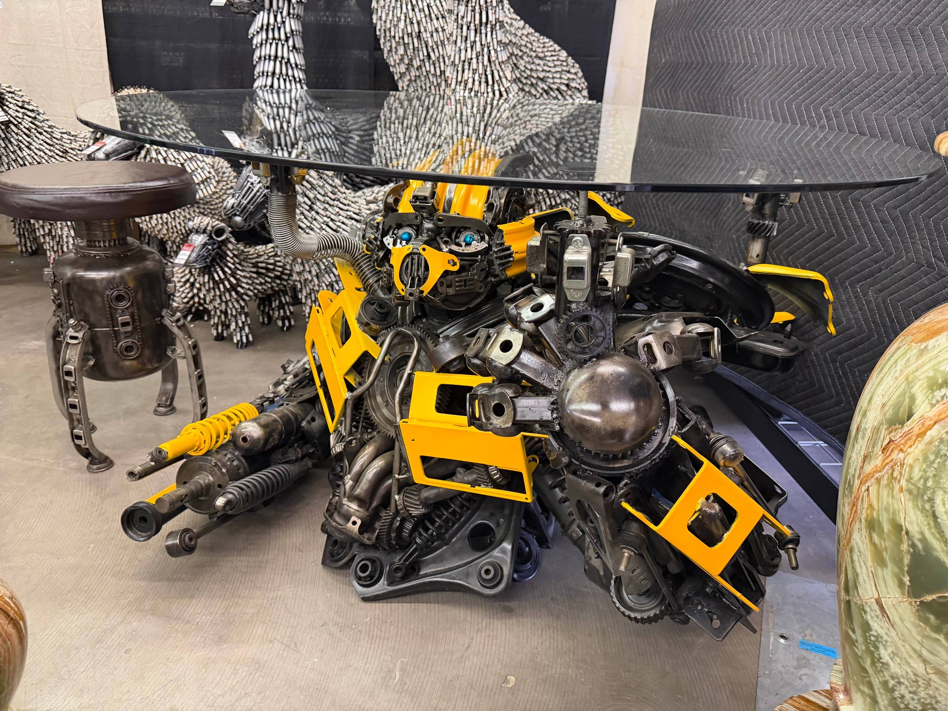 37 inch Bumblebee table side view