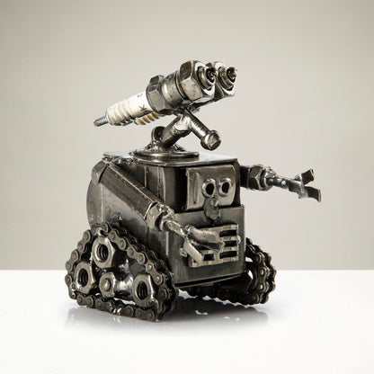 Wall-E mini sculpture detail