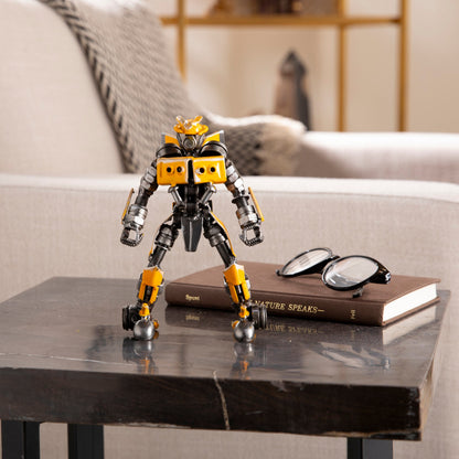 7 inch Bumblebee sculpture detail