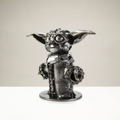 Baby Yoda metal sculpture detail