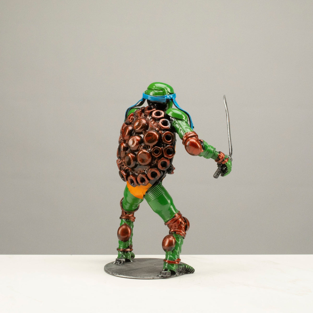 Leonardo metal sculpture full view — Vault 88