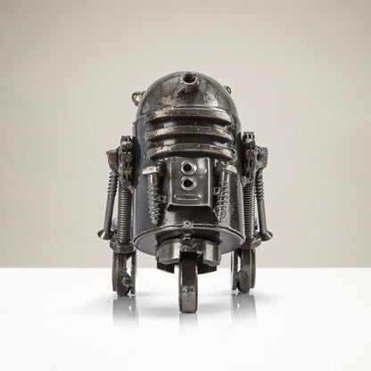 R2D2 metal sculpture detail