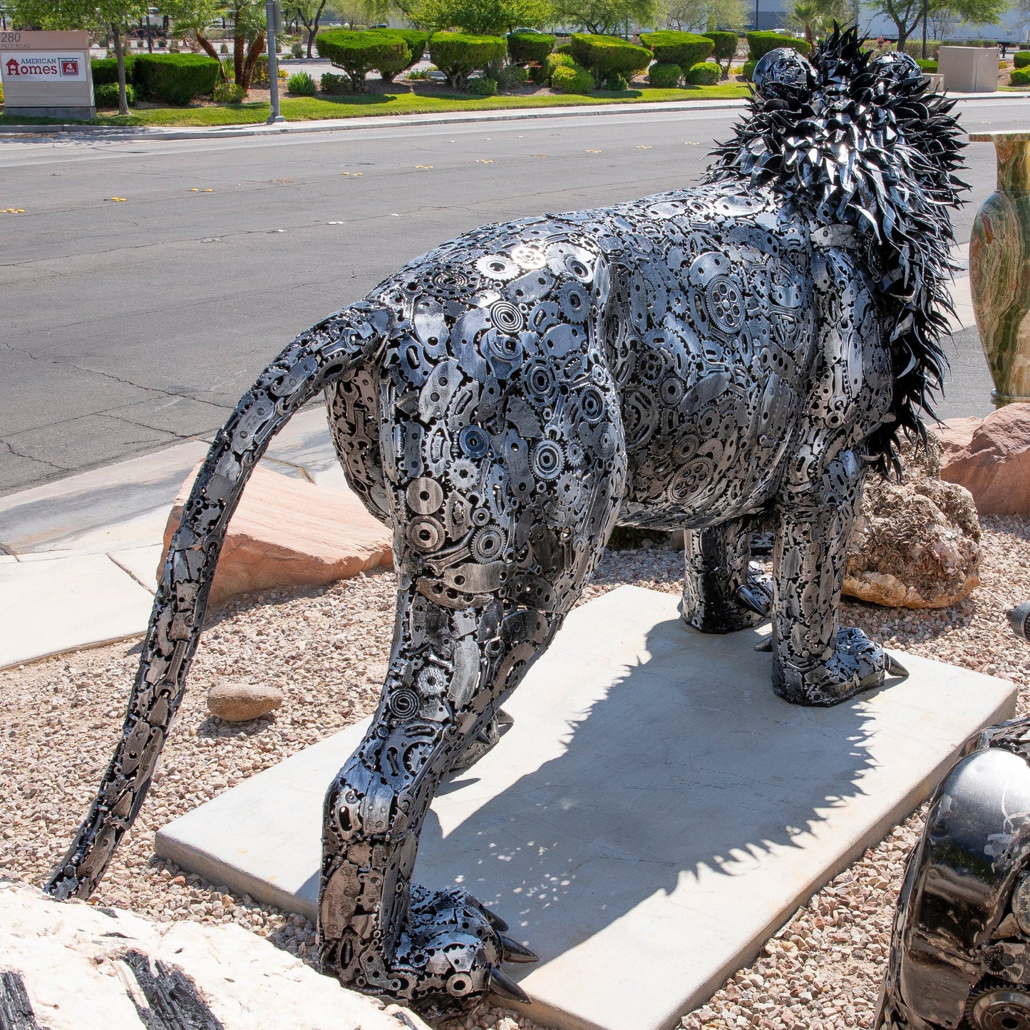 Roaring Lion sculpture mane detail